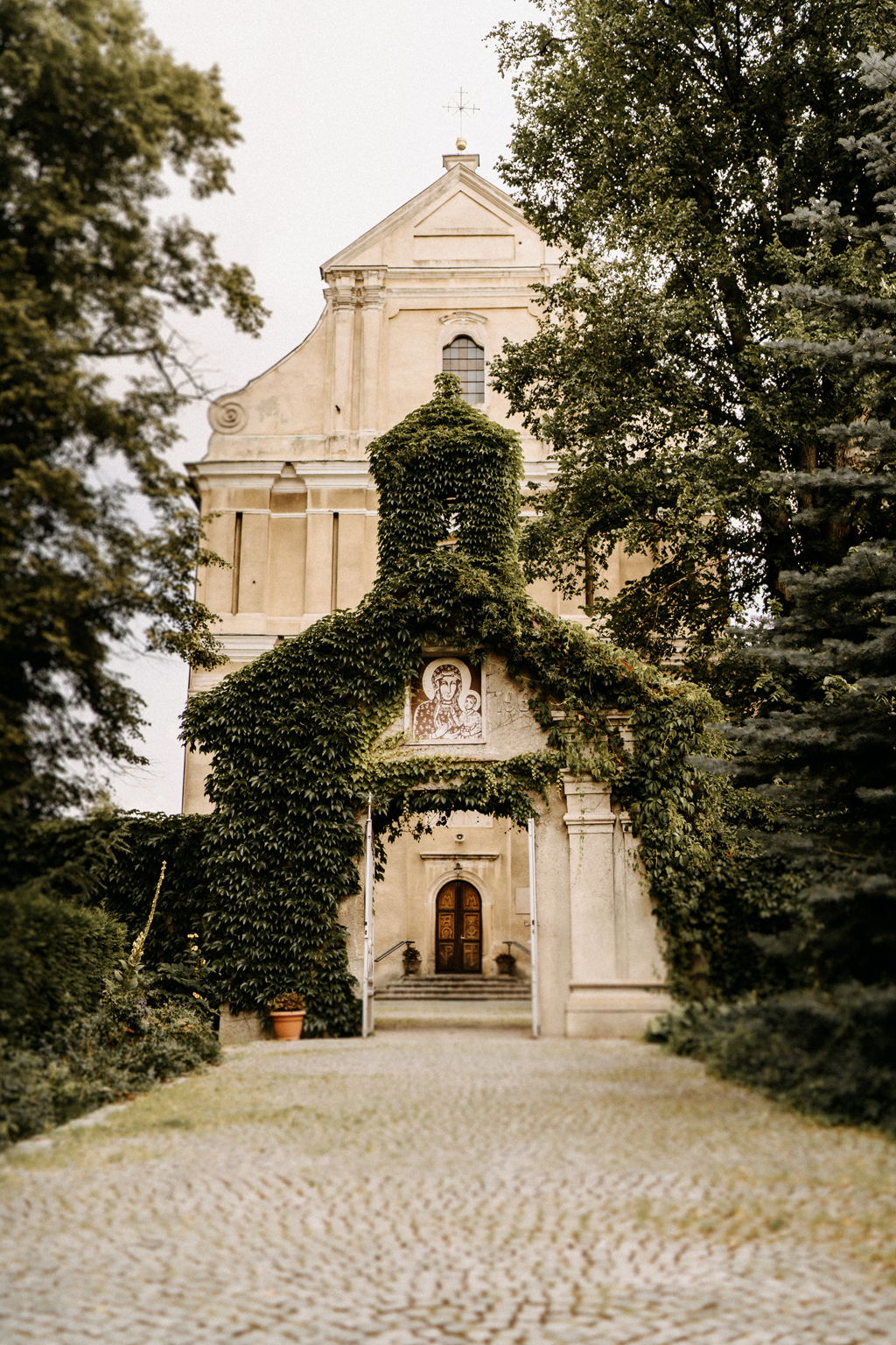 Fotograf Ślubny Łódź Kościół Lutomiersk