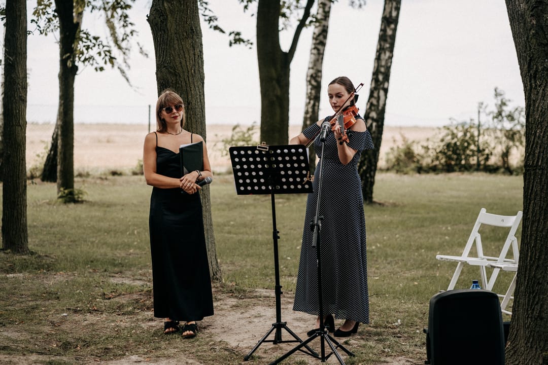 Ślub kościelny w plenerze Lipowy Dwór