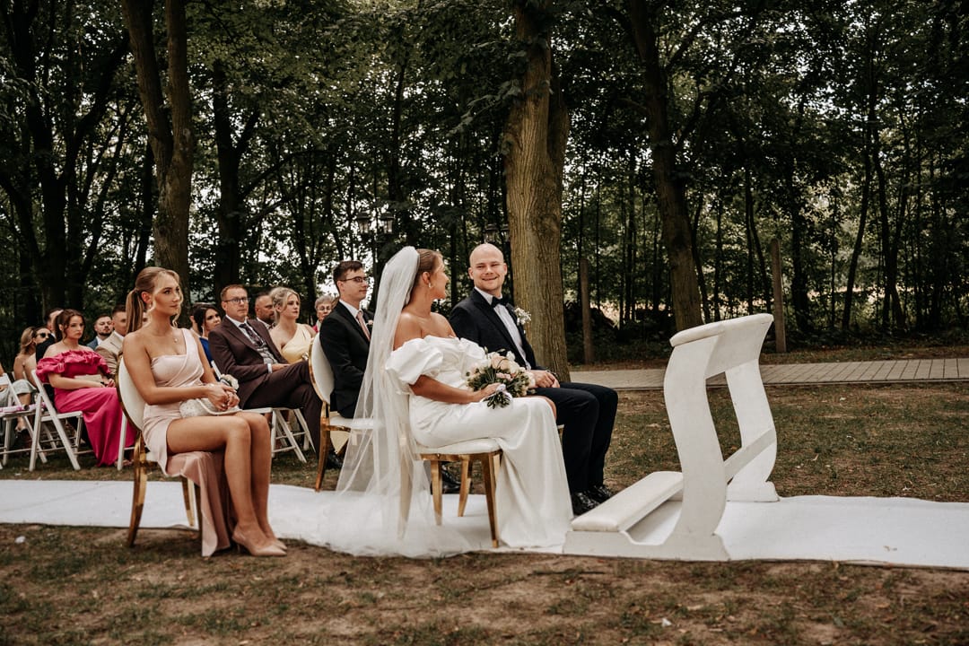 Ślub kościelny w plenerze Lipowy Dwór