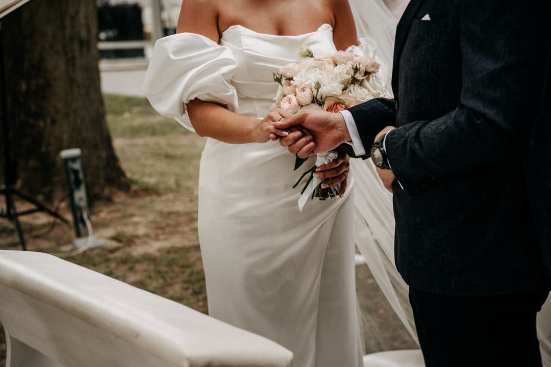 Ślub kościelny w plenerze Lipowy Dwór