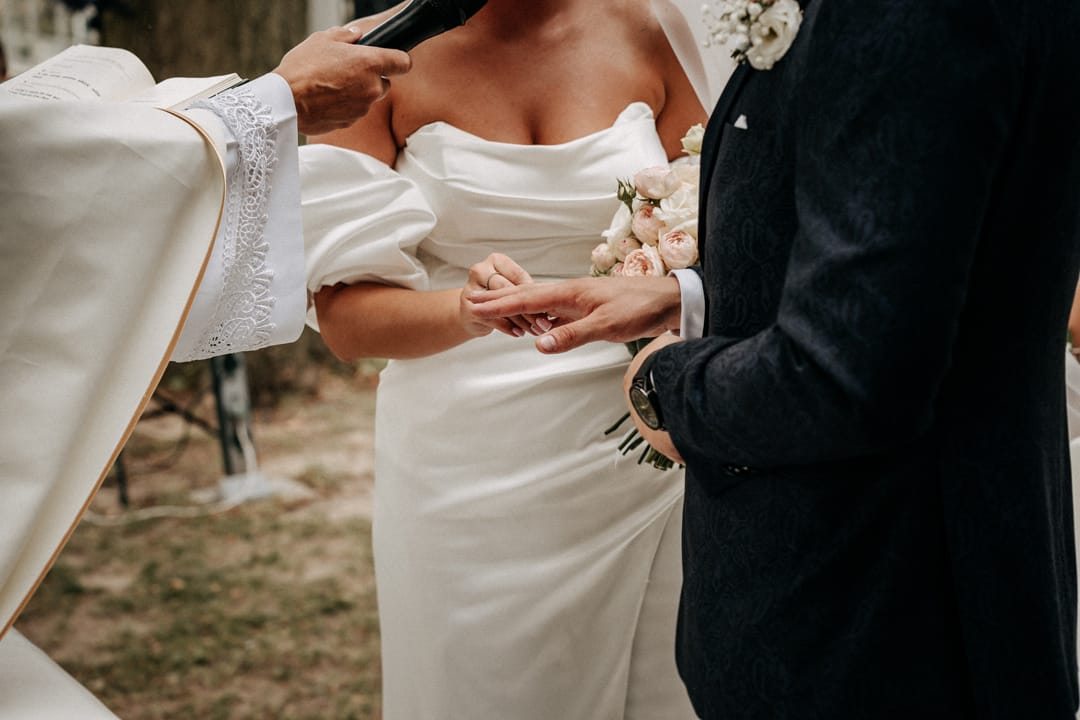 Ślub kościelny w plenerze Lipowy Dwór