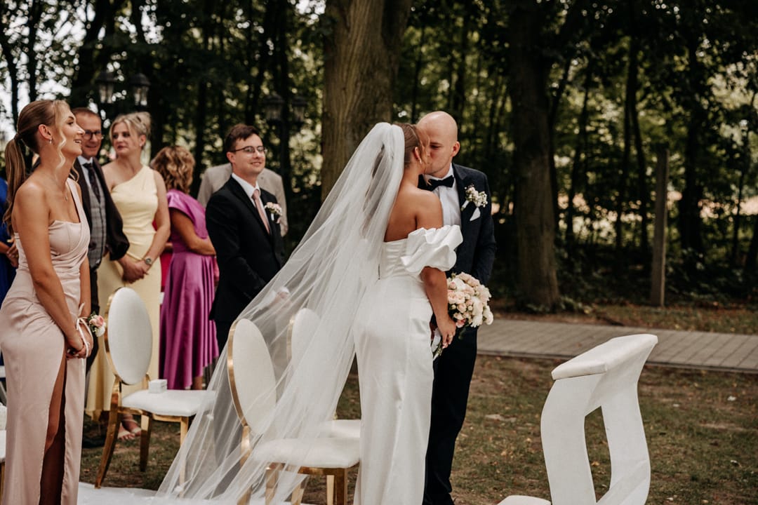 Ślub kościelny w plenerze Lipowym Dworze Kraszkowice