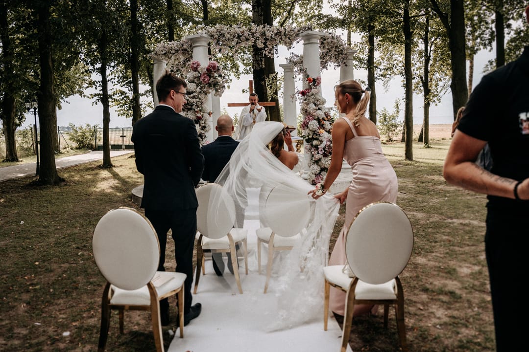 Ślub kościelny w plenerze Lipowym Dworze Kraszkowice